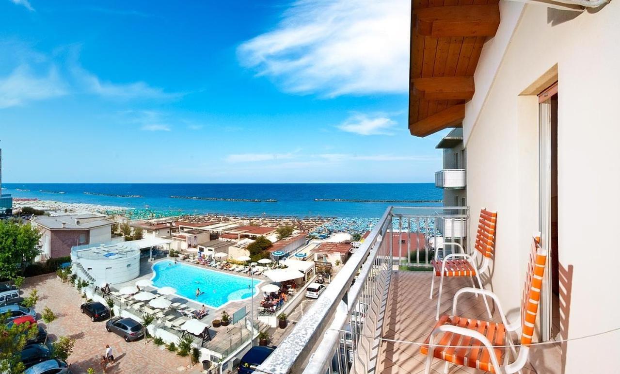 Hotel Saint Tropez Spa & Restaurant Lido Di Savio Room photo